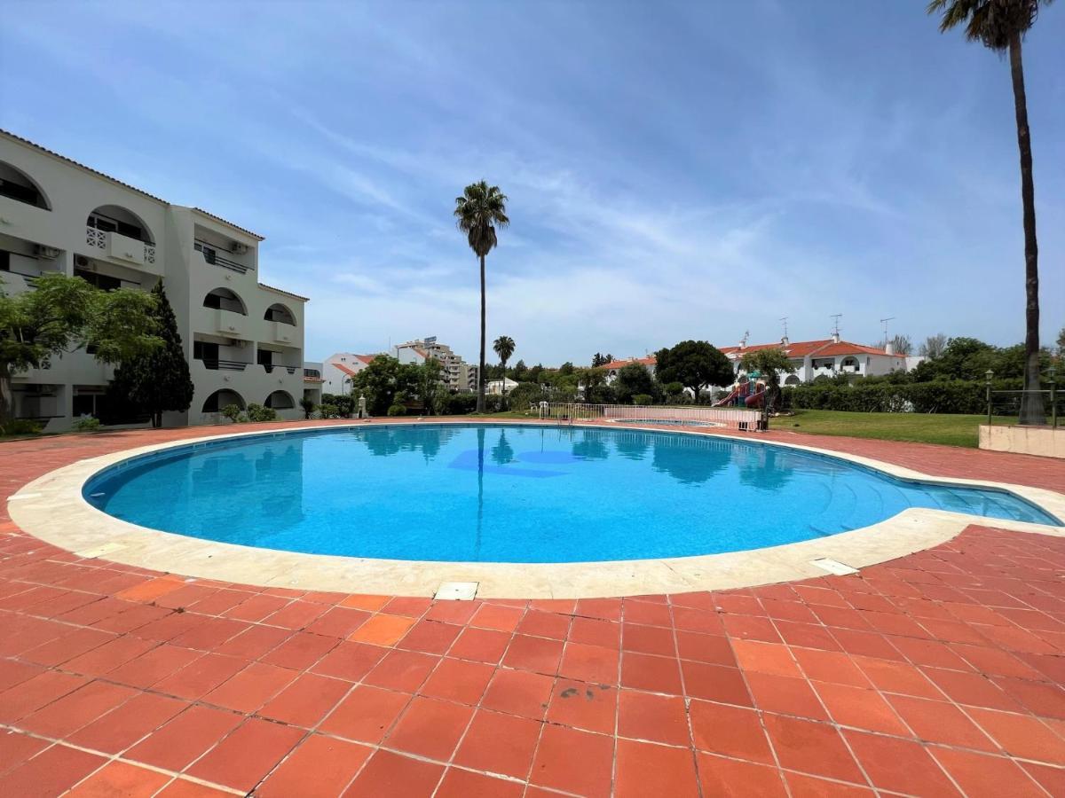 Albufeira Twins 2 With Pool By Homing Leilighet Eksteriør bilde