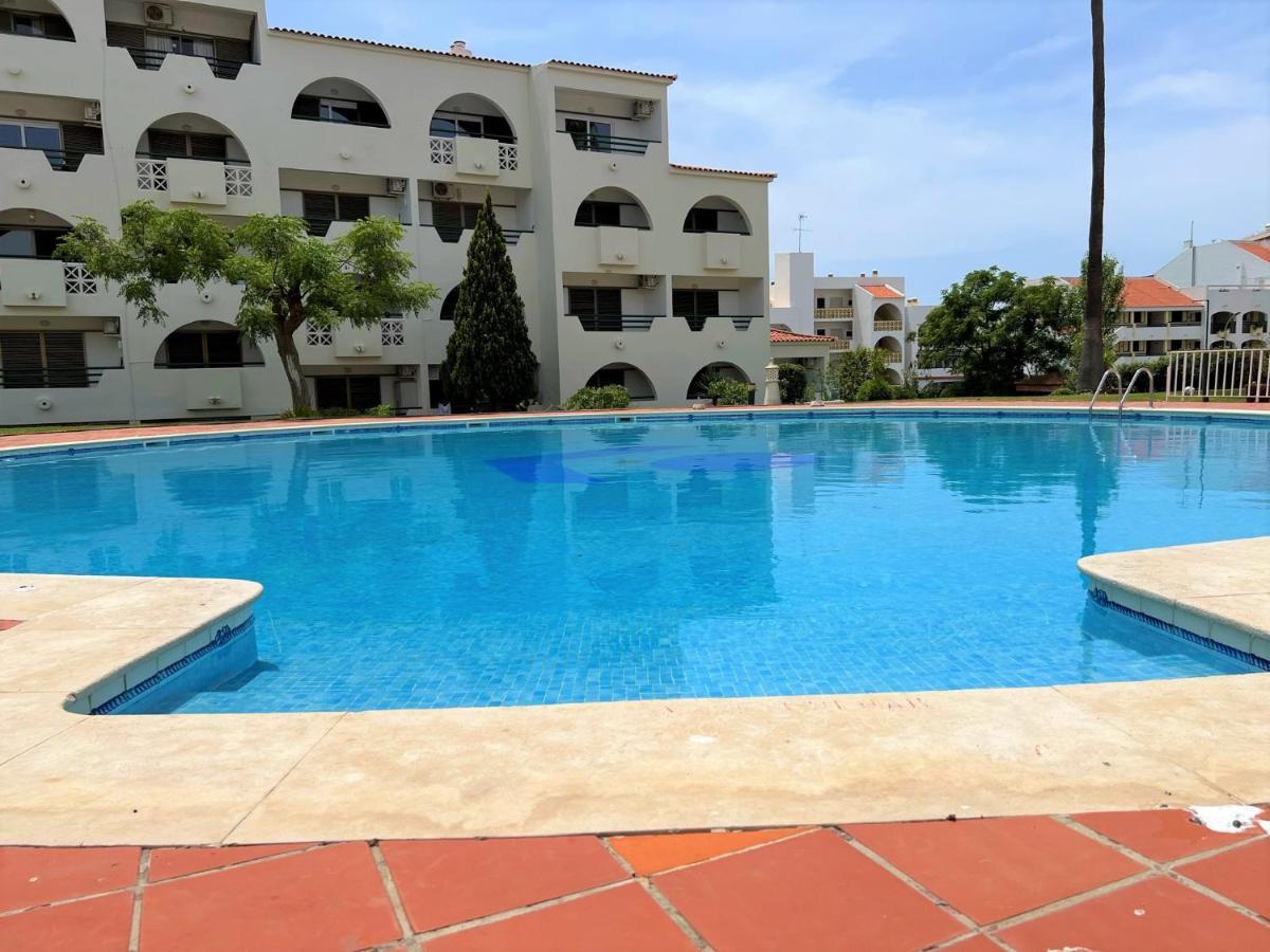 Albufeira Twins 2 With Pool By Homing Leilighet Eksteriør bilde